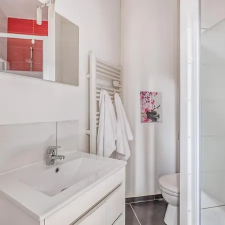 Апартаменты Faubourg 2 D'isle Cosy Proche Gare Iut